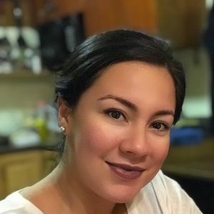 Meet your Posher, Lorena